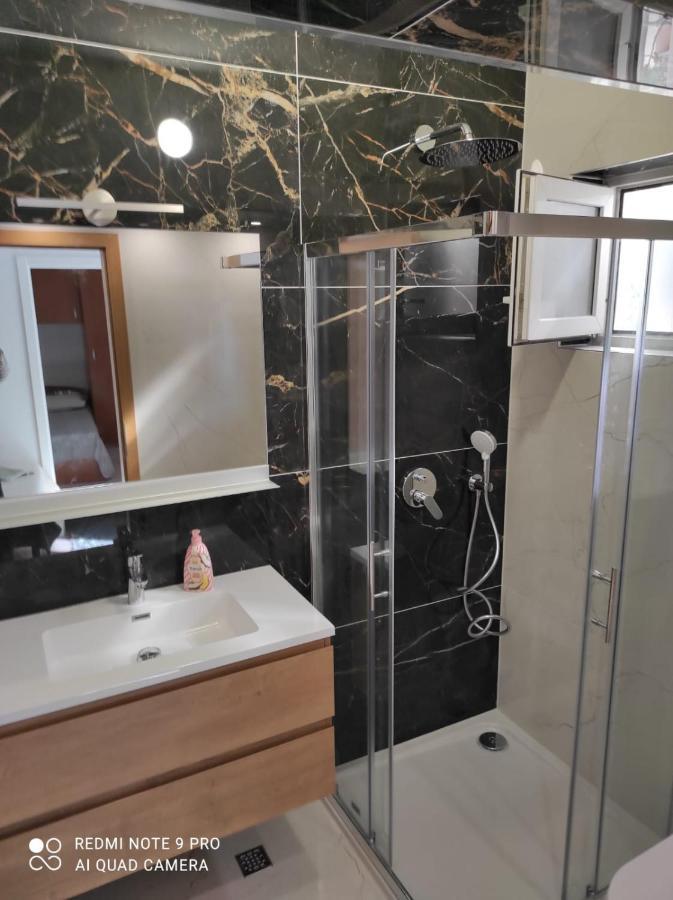 Gostinjska kuća Apartments Pomalo Makarska