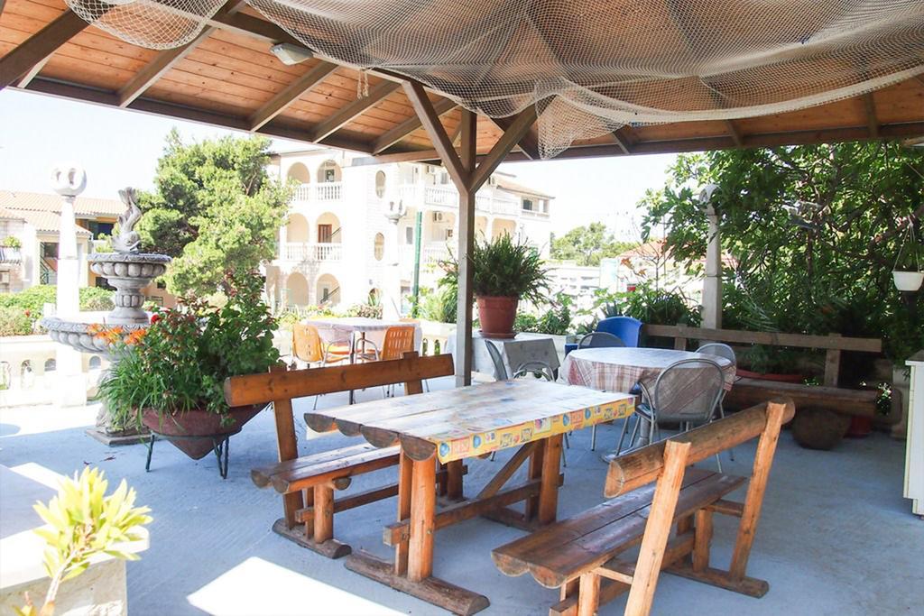 Apartments Pomalo *