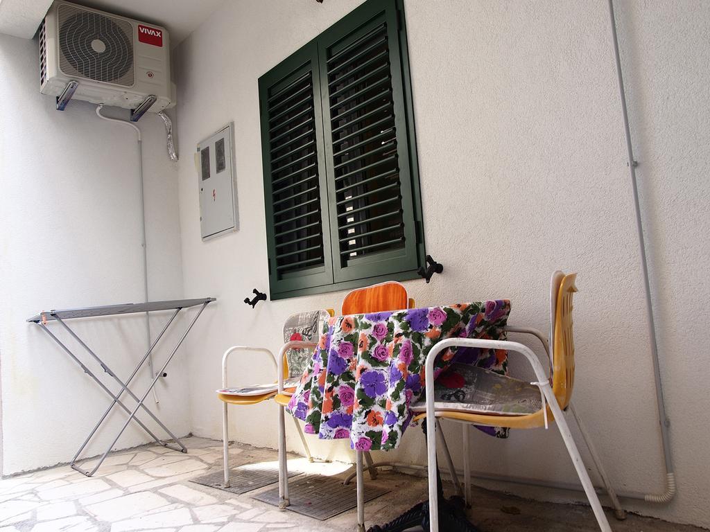 Gostinjska kuća Apartments Pomalo Makarska